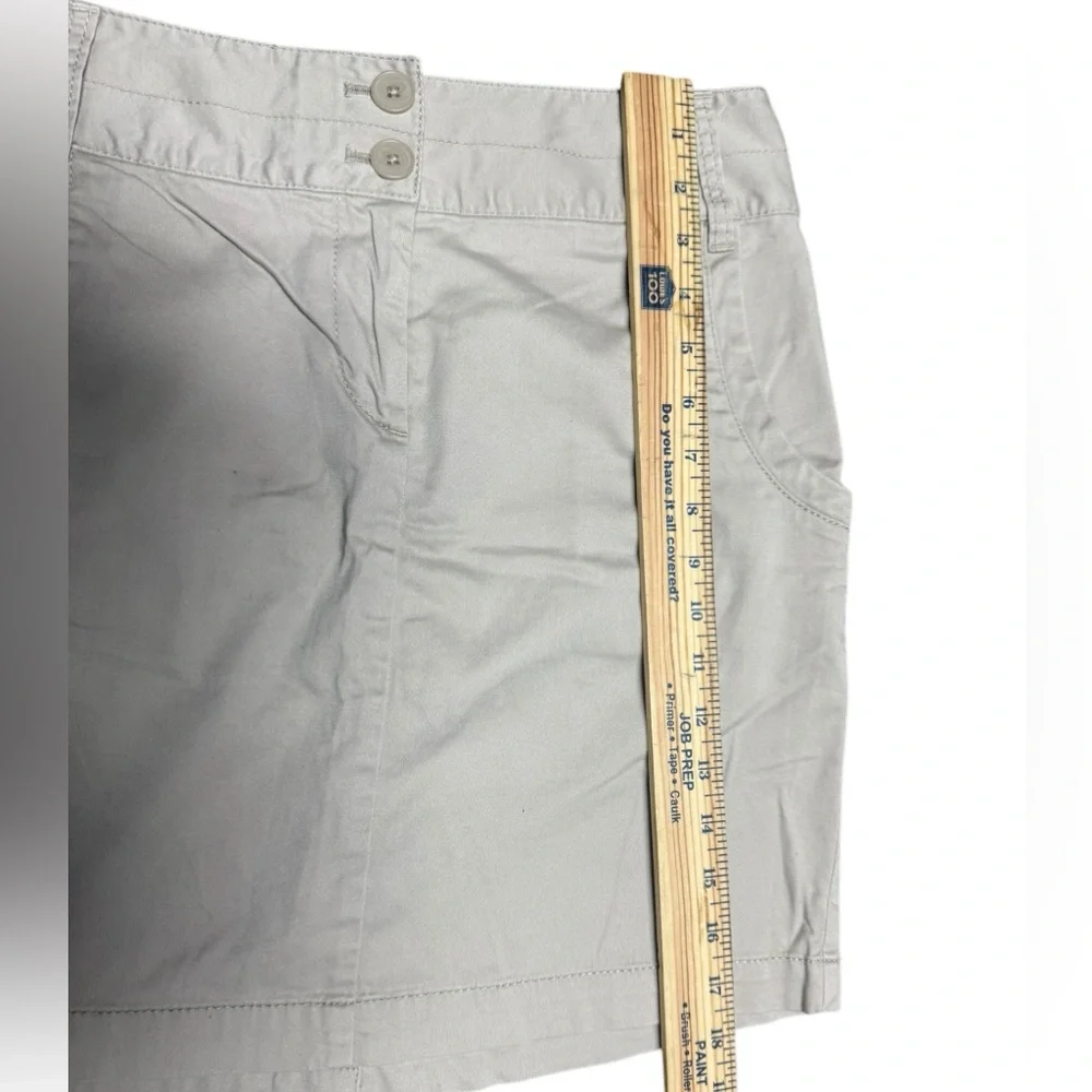 Ann Taylor loft women’s size 4 khaki skirt.